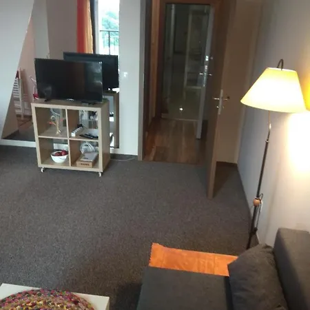 студио маргрете Burgasz